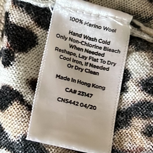 Talbots 100% Merino Wool Sweater - Picture 4 of 4